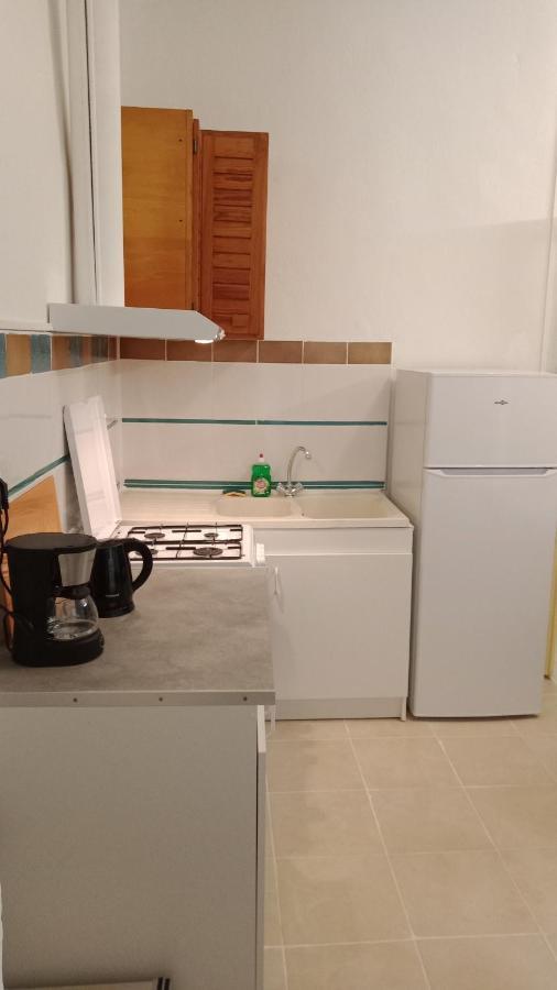 לינה וארוחת בוקר קרקסון L'Ombrelle מראה חיצוני תמונה
